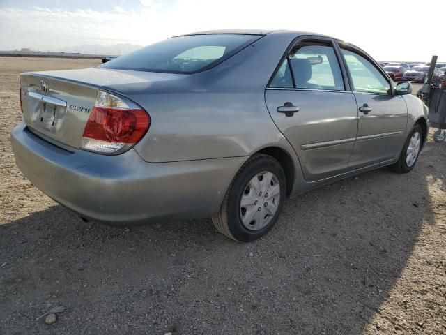 2005 Toyota Camry LE