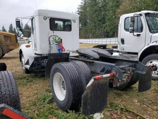 2007 Kenworth Construction T300