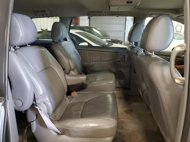 2010 Toyota Sienna XLE