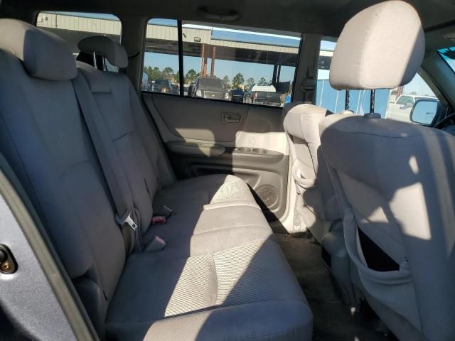 2004 Toyota Highlander Base