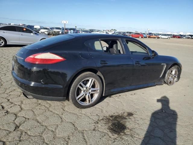 2013 Porsche Panamera 2