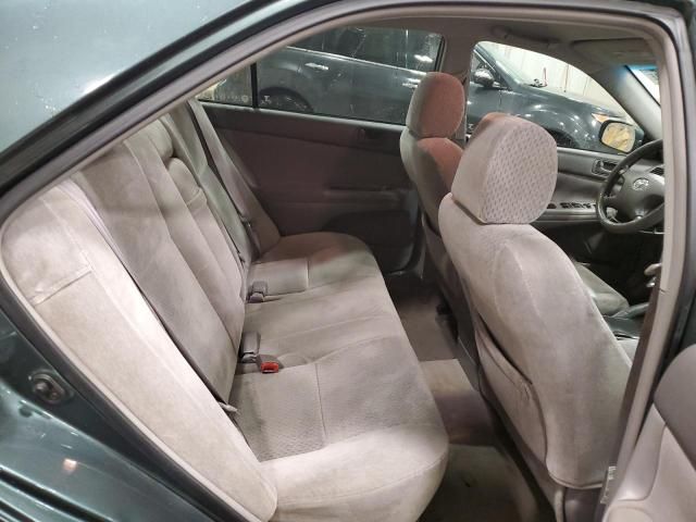 2004 Toyota Camry LE