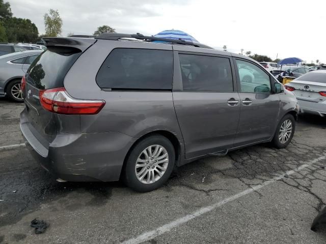 2015 Toyota Sienna XLE