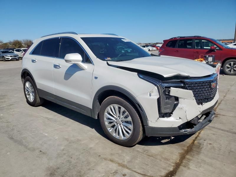 2024 Cadillac XT4 Luxury