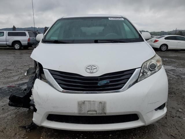 2012 Toyota Sienna LE