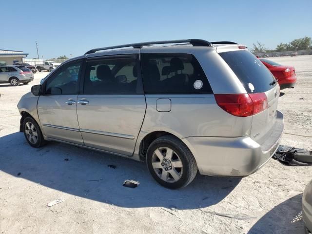 2009 Toyota Sienna CE