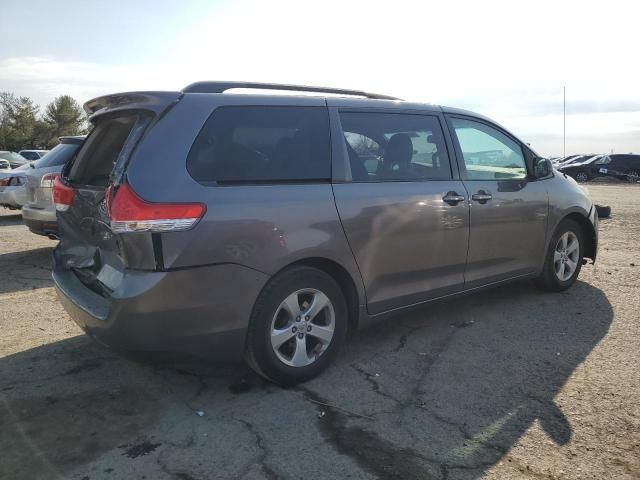 2014 Toyota Sienna LE