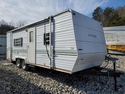 Salvage trucks for sale at Hurricane, WV auction: 2002 Gulf Stream Conquest