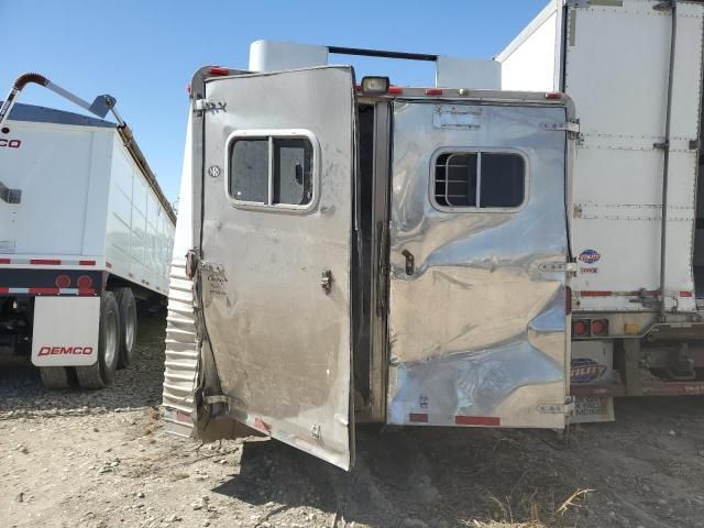 1998 Featherlite Mfg Inc 1998 Featherlite Horse Trailer