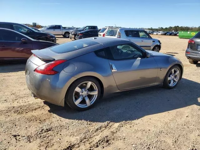 2011 Nissan 370Z Base