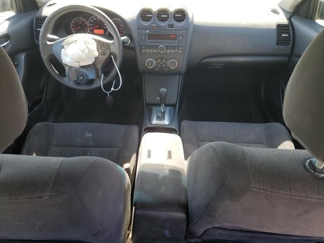 2010 Nissan Altima Base