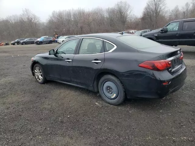 2017 Infiniti Q70 3.7