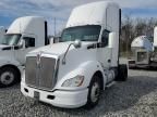 2014 Kenworth T680 Semi Truck