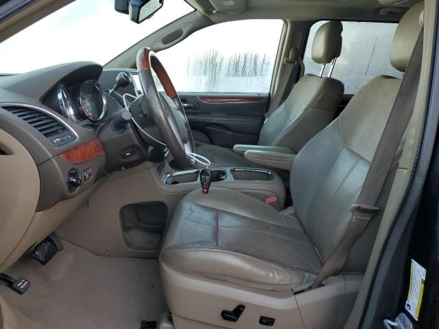 2012 Chrysler Town & Country Limited