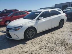 Salvage cars for sale at Wayland, MI auction: 2016 Toyota Camry LE