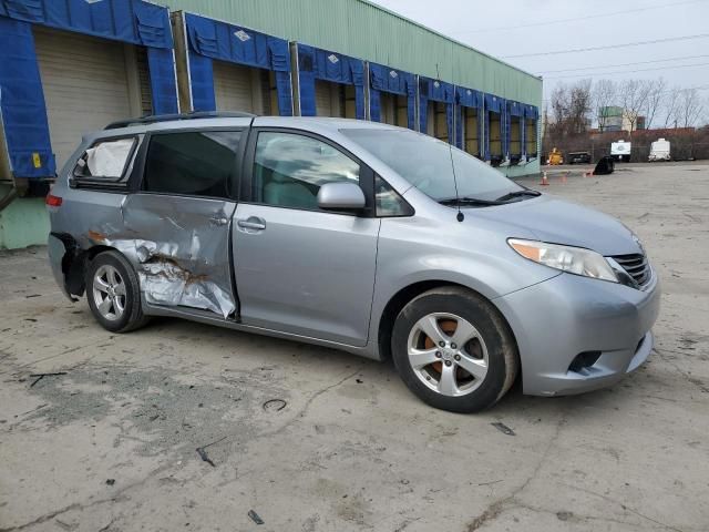 2014 Toyota Sienna LE