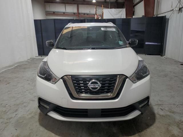 2020 Nissan Kicks SR