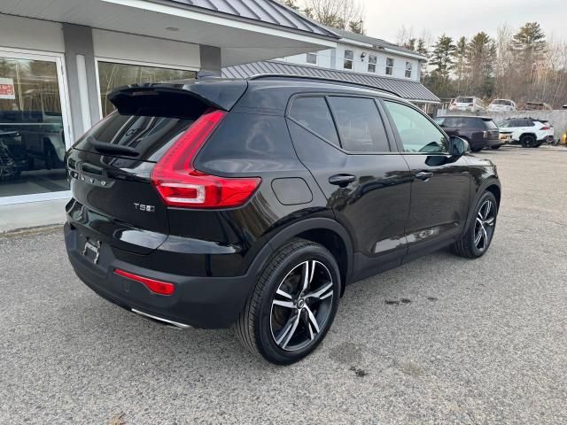 2019 Volvo XC40 T5 R-Design