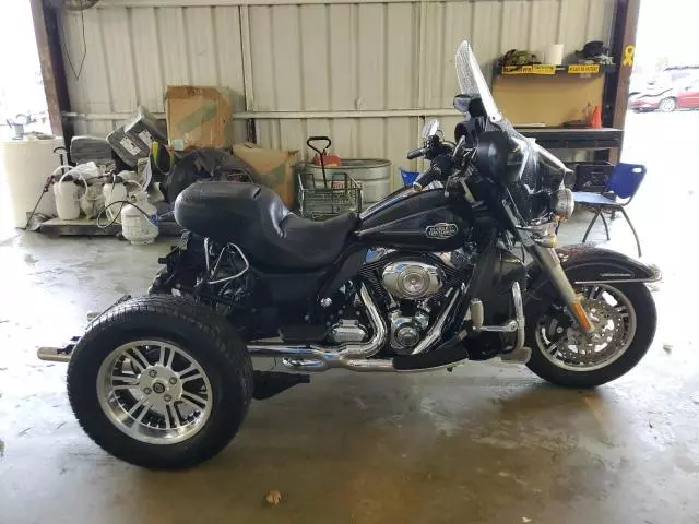 2011 Harley-Davidson Flhtcutg