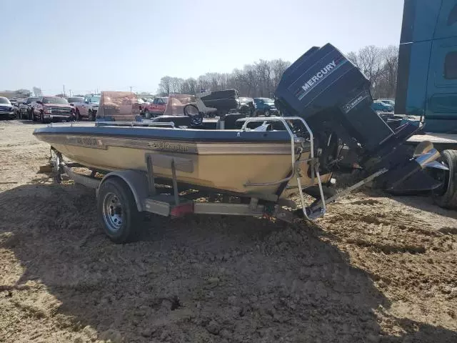 1989 Champion Boat