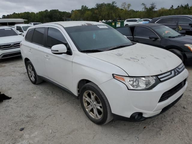 2014 Mitsubishi Outlander SE