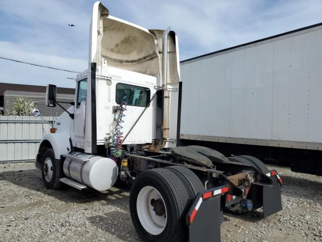 2007 Kenworth Construction T800