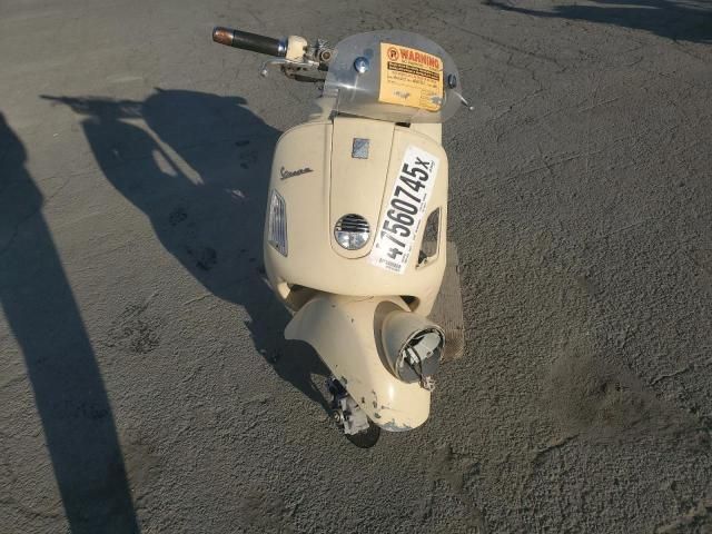 2009 Vespa GTS 250