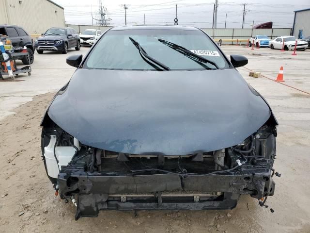 2016 Toyota Camry Hybrid