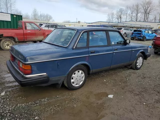 1990 Volvo 240 Base