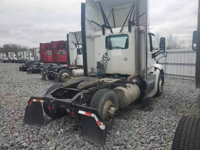 2016 Peterbilt 579