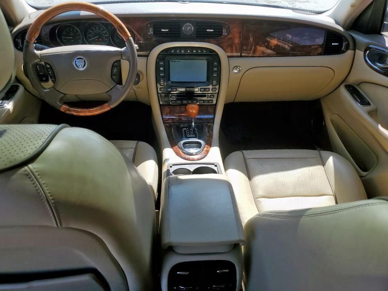 2008 Jaguar XJ8 L