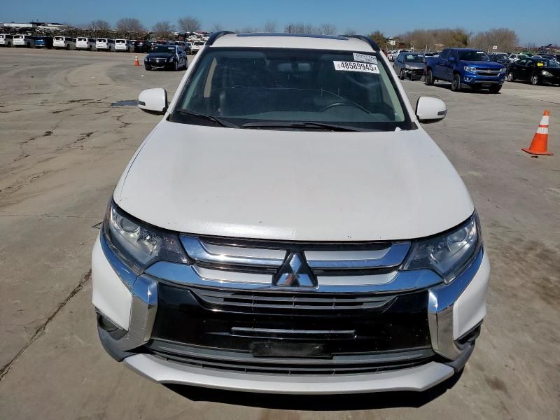 2016 Mitsubishi Outlander SE