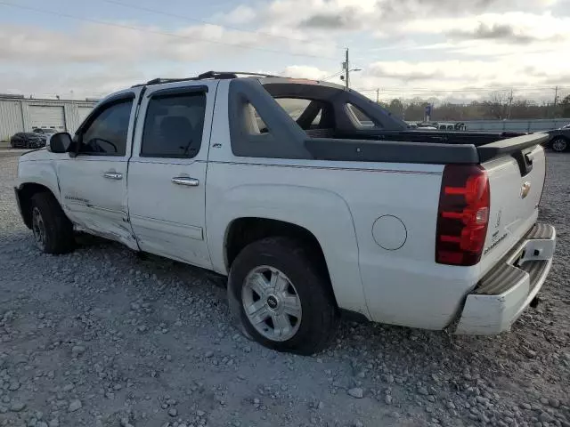 2011 Chevrolet Avalanche LT