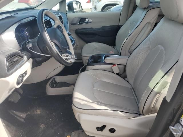 2018 Chrysler Pacifica Hybrid Limited