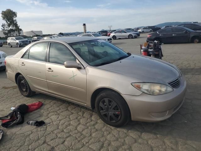 2005 Toyota Camry LE