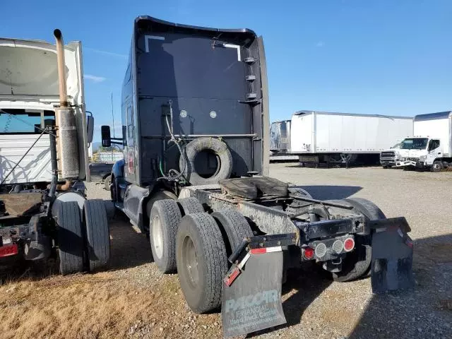 2018 Kenworth T680 Semi Truck