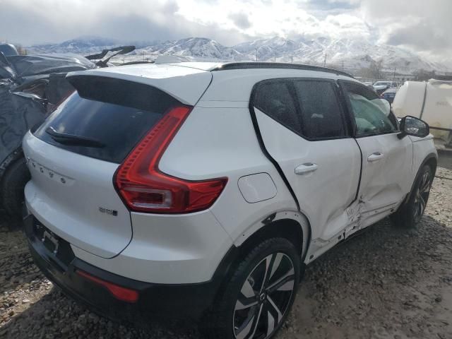 2025 Volvo XC40 Plus