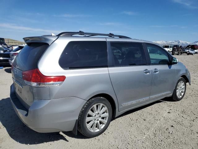 2012 Toyota Sienna XLE