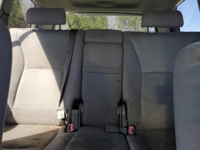 2004 Toyota Highlander Base