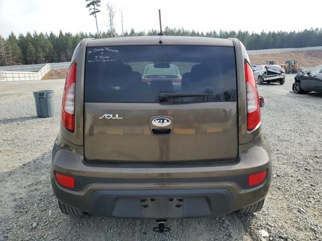 2013 KIA Soul +