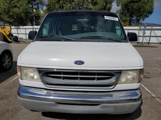 2001 Ford Econoline E350 Super Duty Wagon