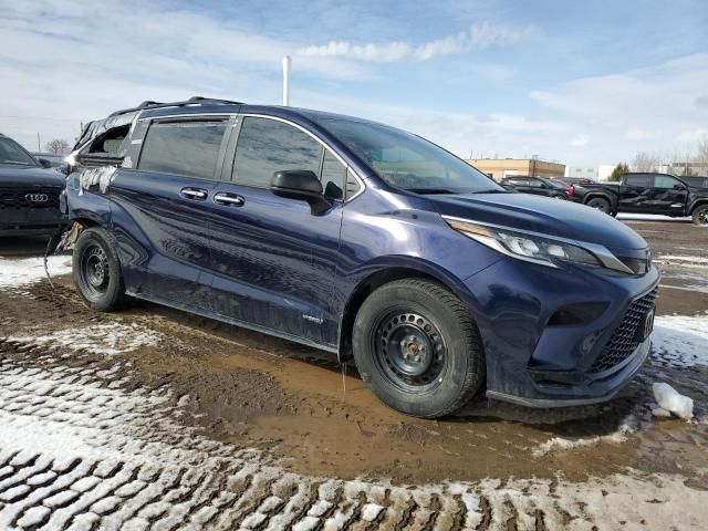 2021 Toyota Sienna LE