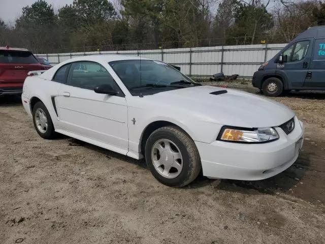 2001 Ford Mustang