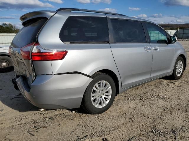 2015 Toyota Sienna XLE