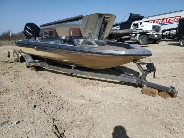 1989 Champion Boat