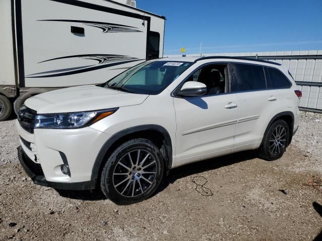 2018 Toyota Highlander SE