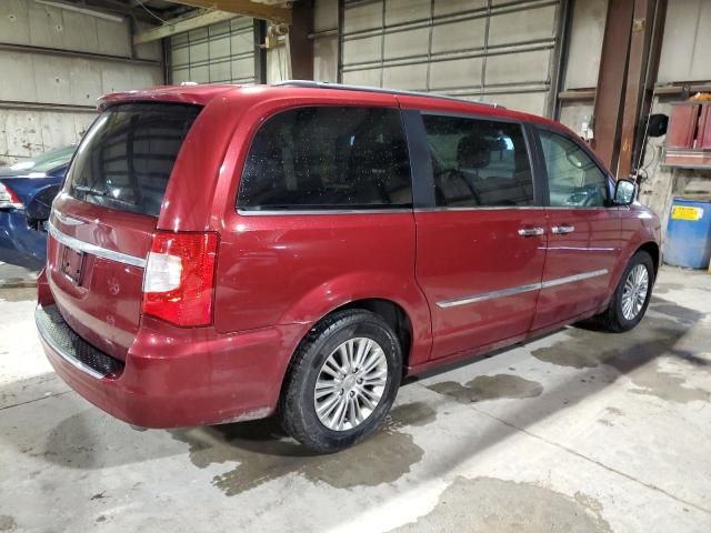 2015 Chrysler Town & Country Touring L