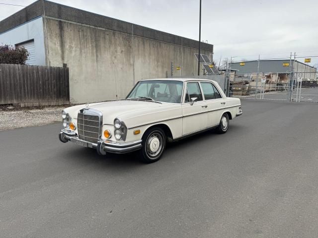 1972 Mercedes-Benz 1972 Mercedes Benz 280 SE