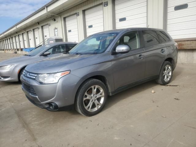 2014 Mitsubishi Outlander SE