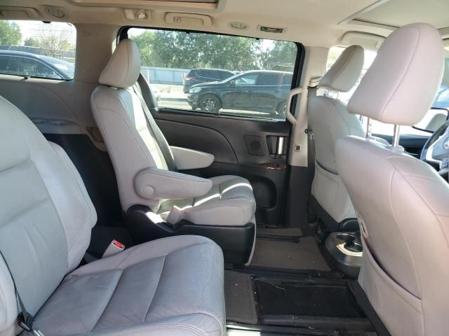 2015 Toyota Sienna XLE